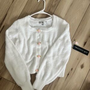 NWT Steve Madden white sweater with roses